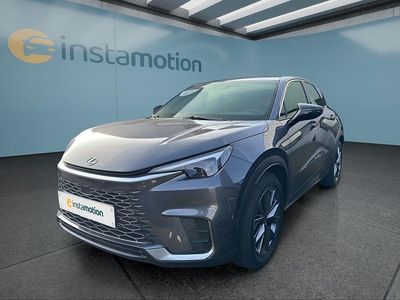 Neu Lexus LBX 136 PS (100 kW) 2025 Grau SUV