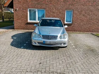 Gebraucht Mercedes C180 143 PS (105 kW) 2004 Silber Limousine