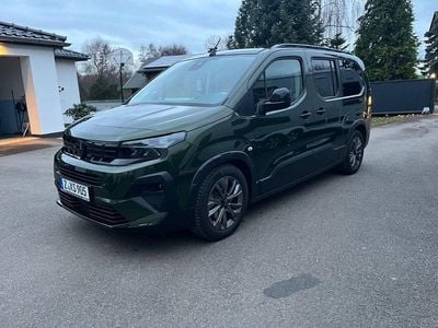 Gebraucht Peugeot Rifter GT-line 131 PS (96 kW) 2025 Grün Van / Kleinbus