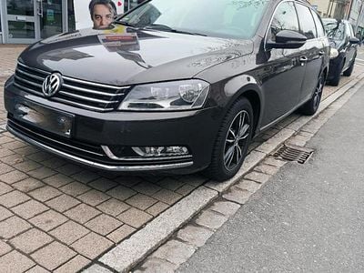 Gebraucht VW Passat 160 PS (117 kW) 2014 Braun Kombi