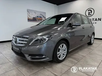 Gebraucht Mercedes B200 156 PS (114 kW) 2012 Grau Kleinwagen