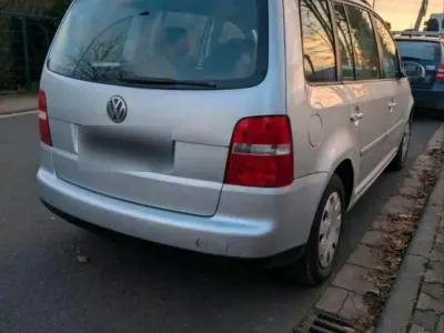 Usata VW Touran 104 CV (76 kW) 2004 Argento Monovolume