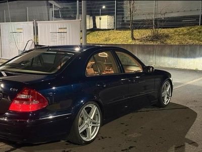 Gebraucht Mercedes E270 177 PS (130 kW) 2003 Blau Limousine