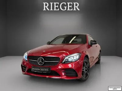 Gebraucht Mercedes C400 AMG 333 PS (244 kW) 2021 Hyazinthrot lack (metallic) Coupé