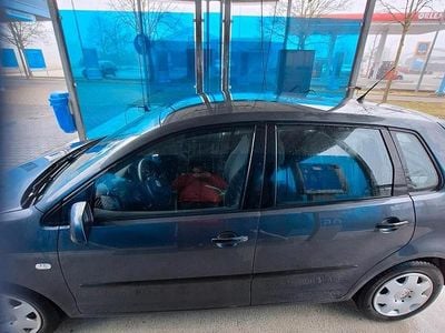 Gebraucht VW Polo 64 PS (47 kW) 2002 Grau Limousine