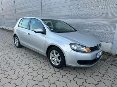 Gebraucht VW Golf VI Trendline 80 PS (58 kW) 2009 Silber Kleinwagen