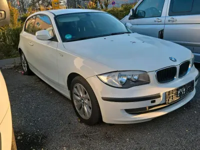 Gebraucht BMW 118 128 PS (94 kW) 2010 Weiß Kleinwagen