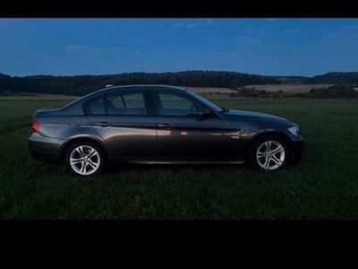 gebraucht BMW 320 i *Schiebedach* *Bluetooth*