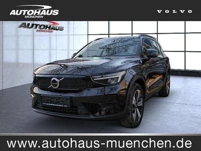 Black solid (stone) / solid (schwarz) Gebraucht 2022 Volvo XC40 Plus SUV | 29.990 € (Guter Preis)