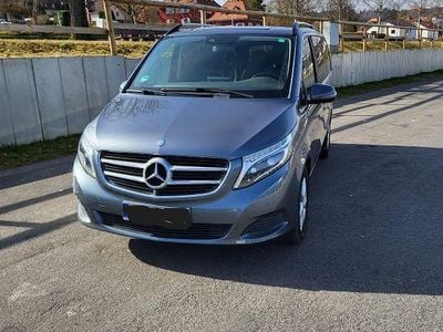 Gebraucht Mercedes V250 Avantgarde Edition 190 PS (139 kW) 2017 Grau Van / Kleinbus