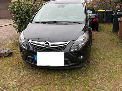 Schwarz Gebraucht 2015 Opel Zafira Van / Kleinbus | 5.000 €