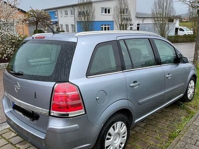 gebraucht Opel Zafira 1.9 CDTI/ 7 Sitzer / TÜV / AHK / etc.