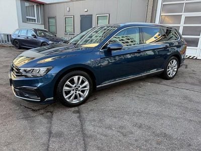 Blau Gebraucht 2021 VW Passat GTE Kombi | 17.999 € (Guter Preis)