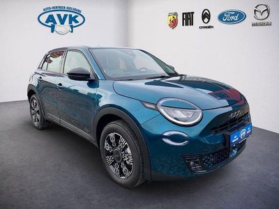 Neu Fiat 600 Icon 145 PS (106 kW) 2026 Grün SUV