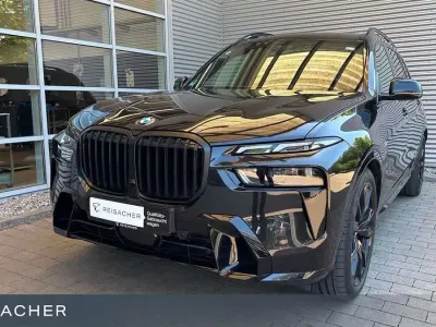 Gebraucht BMW X7 M Sport 340 PS (250 kW) 2024 Saphirschwarz metallic SUV