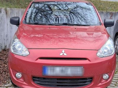Rot Gebraucht 2016 Mitsubishi Space Star Limousine | 6.750 € (Fairer Preis)