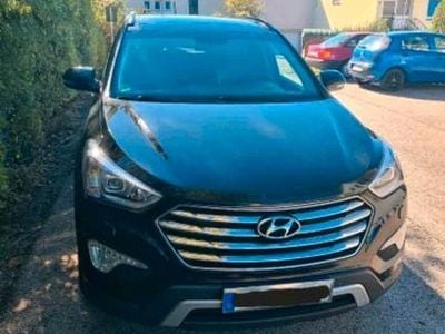 Hyundai Grand Santa Fe