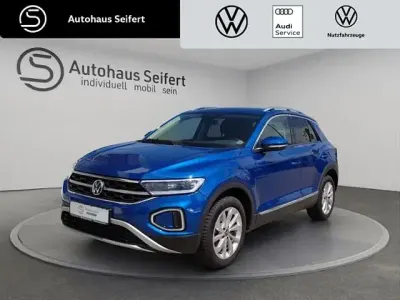 Gebraucht VW T-Roc Style 150 PS (110 kW) 2025 Blau SUV