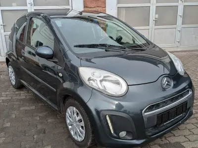 Gebraucht Citroën C1 Tendance 68 PS (50 kW) 2012 Grau Kleinwagen
