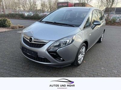 Grau Gebraucht 2015 Opel Zafira Tourer Edition Van / Kleinbus | 7.499 € (Guter Preis)