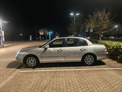 Gebraucht Kia Opirus 200 PS (147 kW) 2006 Silber Limousine