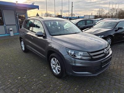 Gebraucht VW Tiguan Trendline 150 PS (110 kW) 2016 Grau SUV