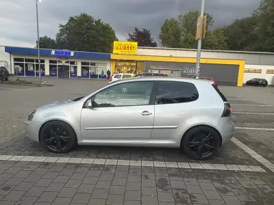 Gebraucht VW Golf IV Sportline 150 PS (110 kW) 2005 Grau Limousine