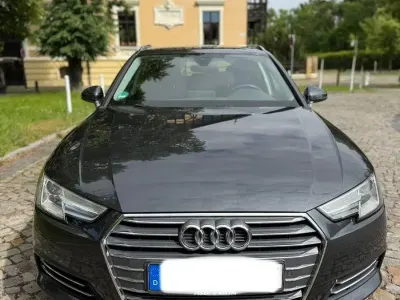 Gebraucht Audi A4 Ambiente 190 PS (139 kW) 2017 Schwarz Kombi