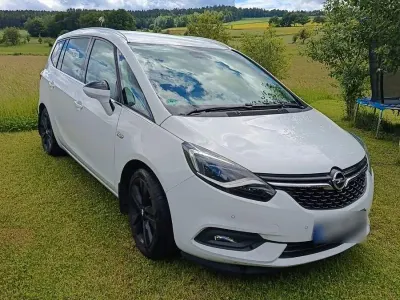 Gebraucht Opel Zafira Tourer 170 PS (125 kW) 2018 Weiß Van / Kleinbus