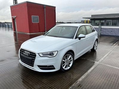 Gebraucht Audi A3 Ambition 150 PS (110 kW) 2015 Weiß Limousine