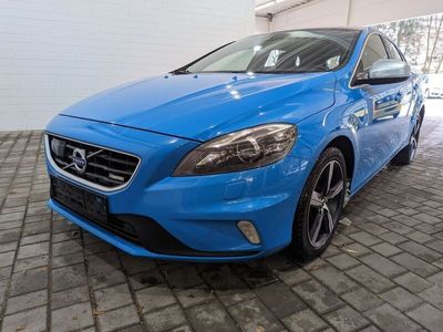 gebraucht Volvo V40 R-Design AUTOM*NAVI*KAMERA*8-FACH*PANO*LEDER