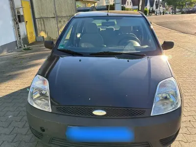 Gebraucht Ford Fiesta 80 PS (58 kW) 2002 Schwarz Kleinwagen