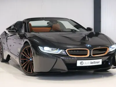 Gebraucht BMW i8 Performance 374 PS (275 kW) 2020 Grau Cabrio