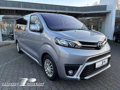 Gebraucht Toyota Proace Verso 144 PS (105 kW) 2022 Silber Kombi