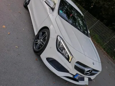 Gebraucht Mercedes CLA180 Shooting Brake AMG line 122 PS (89 kW) 2017 Weiß Kombi