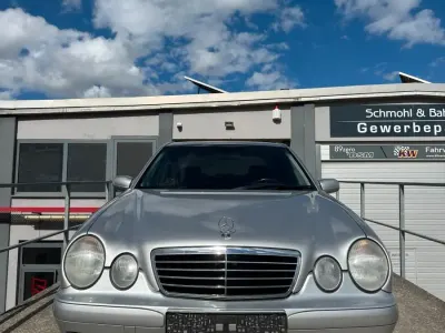 Gebraucht Mercedes E200