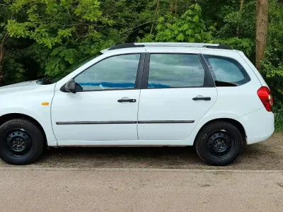 Gebraucht Lada Kalina 87 PS (63 kW) 2016 Weiß Kombi