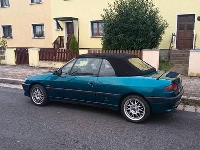 Gebraucht Peugeot 306 Cabriolet 121 PS (88 kW) 1995 Grün Cabrio