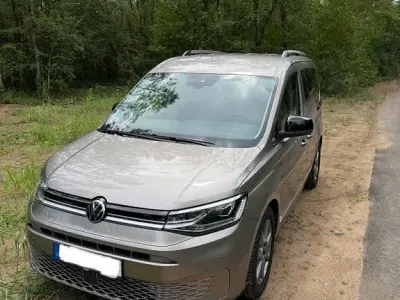 Gebraucht VW Caddy Style 122 PS (89 kW) 2022 Andere farben Van / Kleinbus