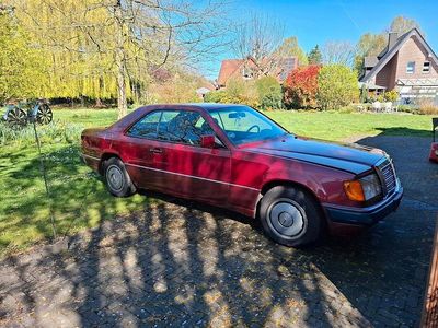 Brugt Mercedes 230 132 HK (97 kW) 1987 Rød Coupe