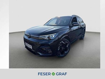 Gebraucht VW Tiguan R-line 150 PS (110 kW) 2025 Deep black perleffekt SUV