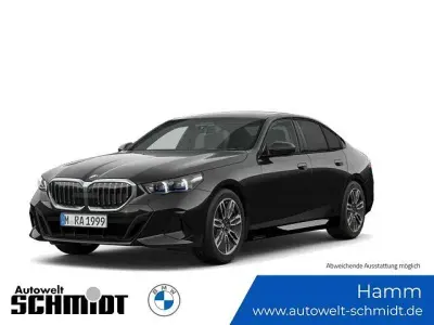 Neu BMW 520 M Sport 208 PS (152 kW) 2026 Saphirschwarz Limousine