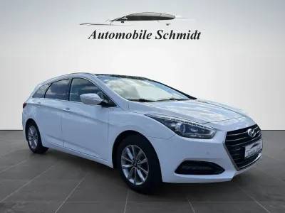 Gebraucht Hyundai i40 Trend 141 PS (103 kW) 2015 Weiß Kombi