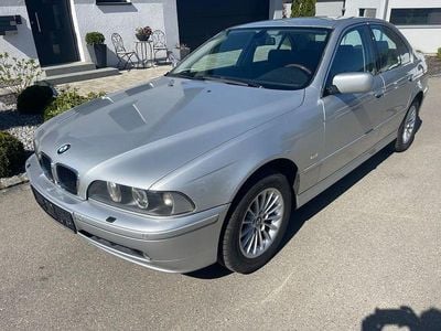 Usata BMW 525 Exclusive 192 CV (141 kW) 2002 Argento Berlina