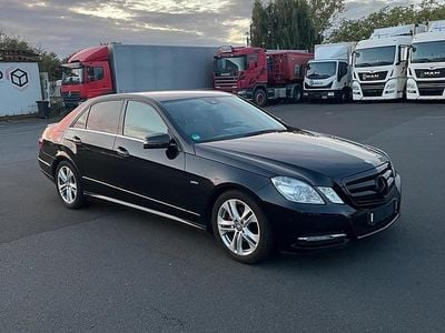 Mercedes E220
