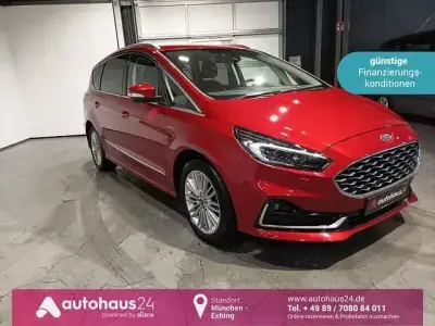 Begagnad Ford S-MAX Vignale 150 HK (110 kW) 2023 Röd Minibuss