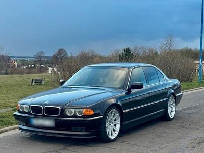 Gebraucht BMW 728 193 PS (141 kW) 2000 Schwarz Limousine