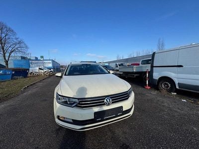 Gebraucht VW Passat Trendline 150 PS (110 kW) 2016 Beige Kombi
