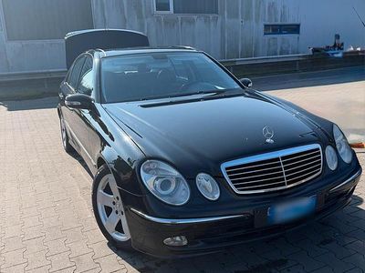 Usata Mercedes E270 177 CV (130 kW) 2004 Nero Berlina