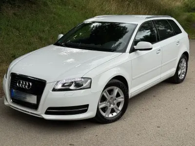 Gebraucht Audi A3 Attraction 105 PS (77 kW) 2010 Weiß Kleinwagen